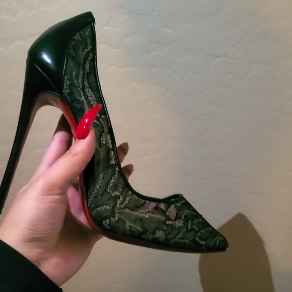 Louis V Heels - Picture 2 of 3